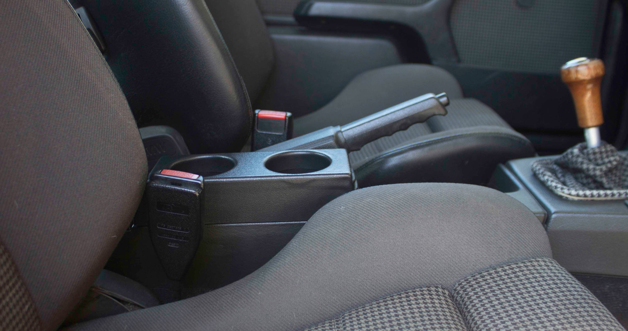 E30 Cup Holders bmw cup holder